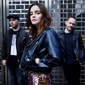 “CHVRCHES”的封面