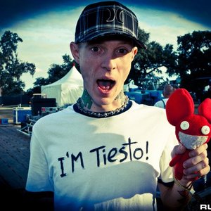 Изображение для 'deadmau5'