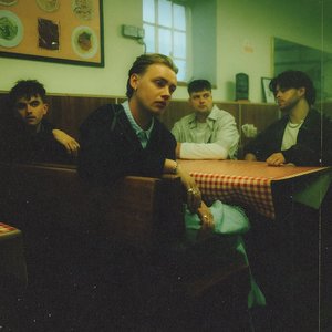 Zdjęcia dla 'Only the Poets'