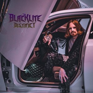 “Blacklite District - XL”的封面