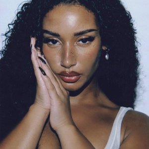 “Naomi Sharon”的封面