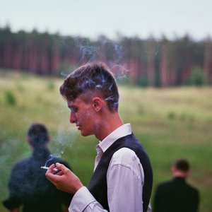 “Nödutgång:Självmord”的封面