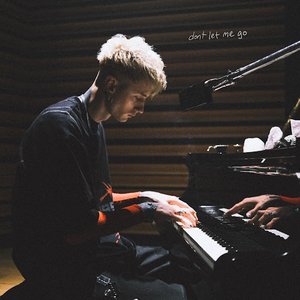 Изображение для 'dont let me go'