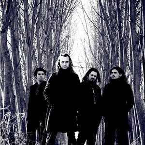 “Moonspell”的封面