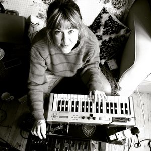 Image for 'Elaine Howley'