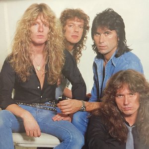 Immagine per 'Whitesnake'