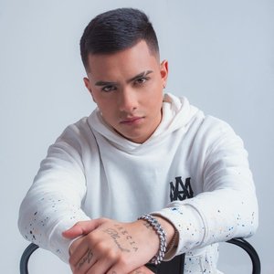 “Nico Hernández”的封面