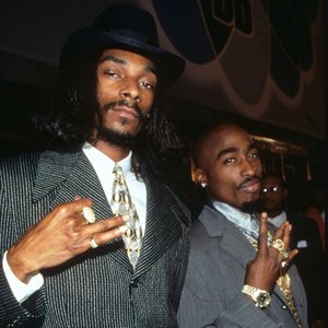 Image for '2Pac & Snoop Doggy Dogg'