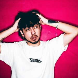 “TUV”的封面