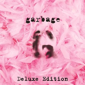 “Garbage 20th Anniversary Deluxe Edition (Remastered)”的封面