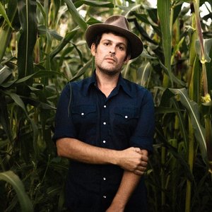 “Gregory Alan Isakov”的封面