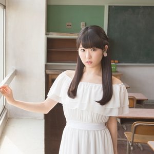 Imagem de '東山奈央'