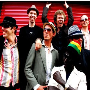 “Afro Dizzi Act”的封面