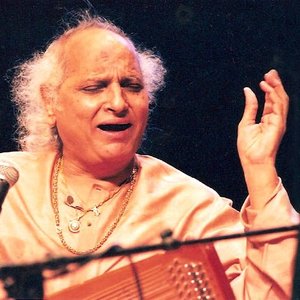 “Pandit Jasraj”的封面