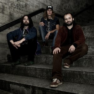 “Mars Red Sky”的封面