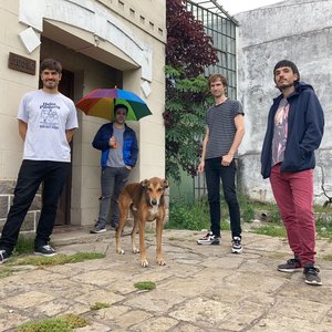 Imagen de 'Defórmica'