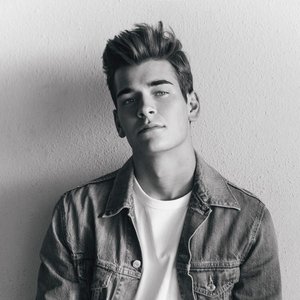 'Zach Seabaugh' için resim