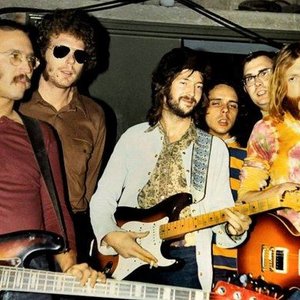 “Derek and the Dominos”的封面