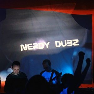 Imagen de 'nerdy dubz'