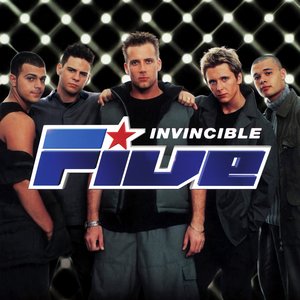 “Invincible”的封面