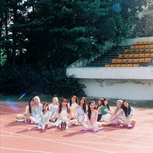 Изображение для 'Loona'