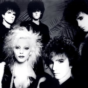 “Missing Persons”的封面