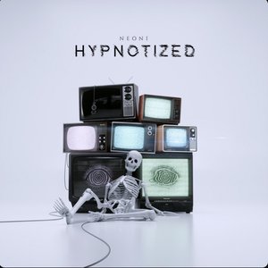 “HYPNOTIZED”的封面