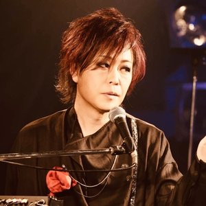 Bild för '横山和俊'