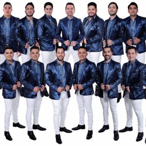 Image for 'la adictiva'