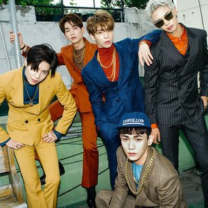“SHINee”的封面