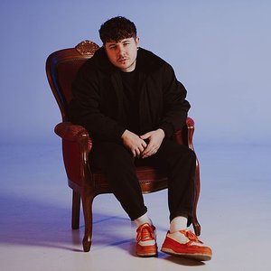 “HyperTechno”的封面
