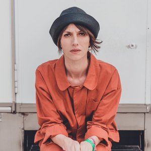 Zdjęcia dla 'Aldous Harding'