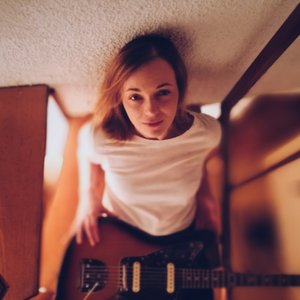 “Ana Avramov”的封面