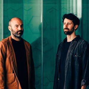 “Kinkajous”的封面