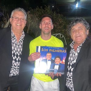 “Los Palmeras”的封面