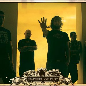 “Spadeful of Dust”的封面