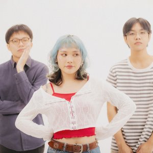 “Sobs”的封面
