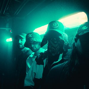 “FreeHowling”的封面