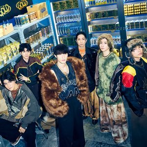 “SixTONES”的封面