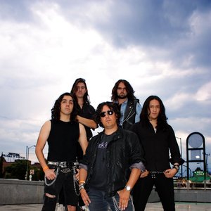 “Split Heaven”的封面