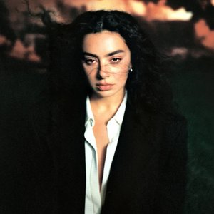 Immagine per 'Charli xcx'