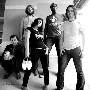 'The Dirtbombs' için resim