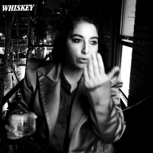 “Whiskey”的封面