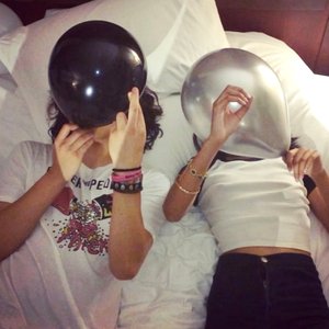 Immagine per 'XOXO'