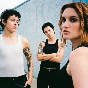 Image for 'MUNA'