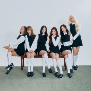 “OH MY GIRL”的封面