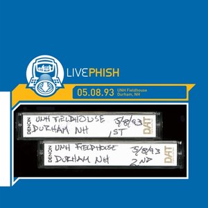 “LivePhish 05/08/93”的封面