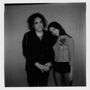 Imagem de 'Olivia Rodrigo & Robert Smith'