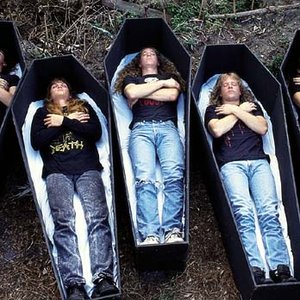 Imagem de 'Obituary'