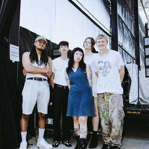 “BUG MOMENT”的封面